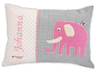 Namenskissen mit Elefant-Applikation in rosa auf grauen Vichykaro und weichen Details