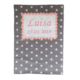 Individualisierbarer U-Heft Umschlag in grau mit Sternen-Muster, rosa Zackenlitze und Stickerei (Namen und Einschulungsdatum)