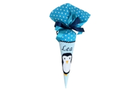 Schauen Sie sich hier unsere kleine Schultüte Pinguin personalisiert mit Namen an