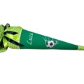 Hier sehen Sie unser Soccer Schultüte in der Farbe grün.